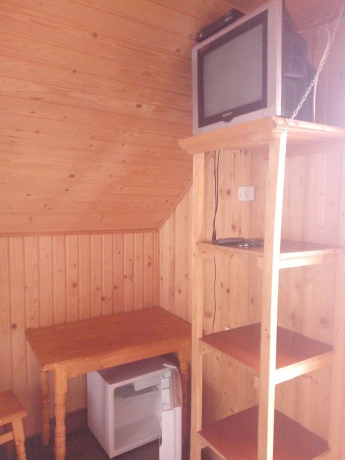 Edelveys Hotel Ворохта Екстериор снимка