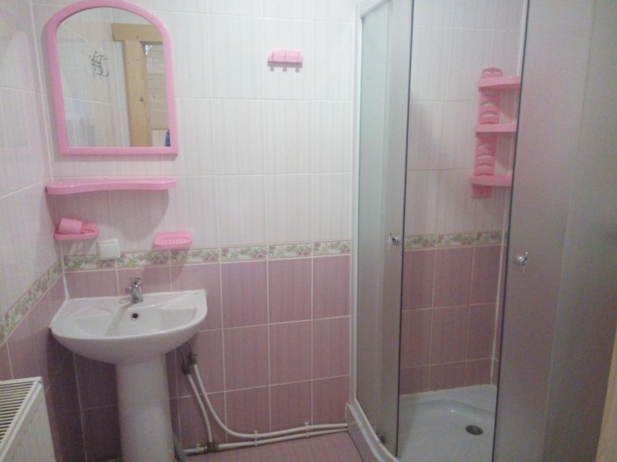 Edelveys Hotel Ворохта Екстериор снимка