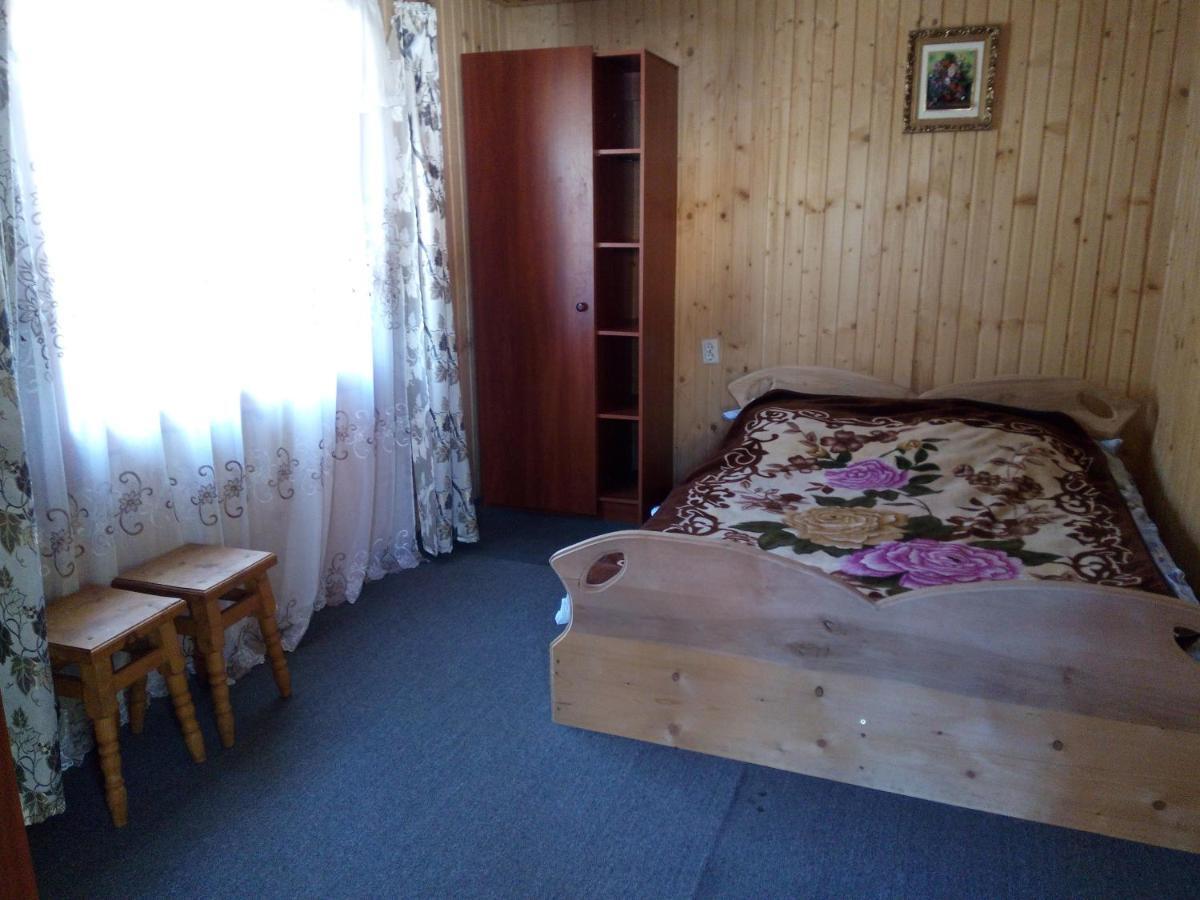 Edelveys Hotel Ворохта Екстериор снимка